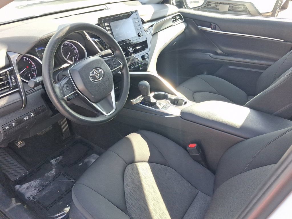 Used 2023 Toyota Camry LE w/ Convenience Package FWD image 13