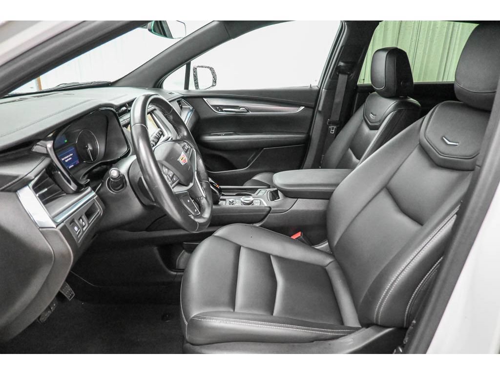 Certified 2023 Cadillac XT5 Luxury AWD/4WD image 12