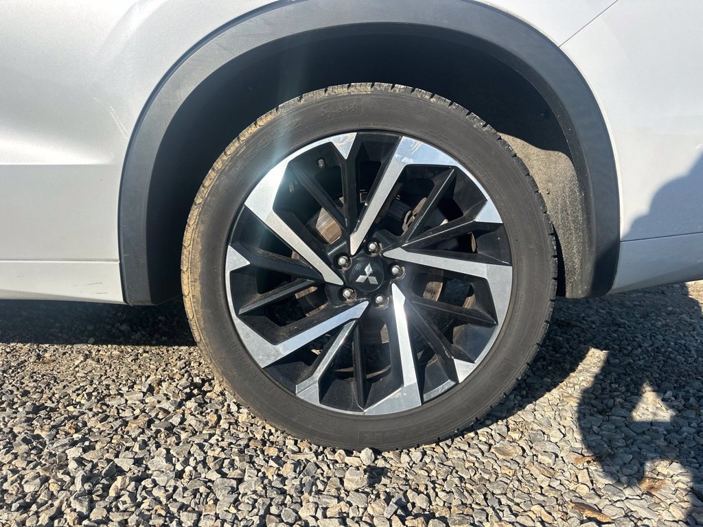 Used 2023 Mitsubishi Outlander SEL AWD/4WD image 7