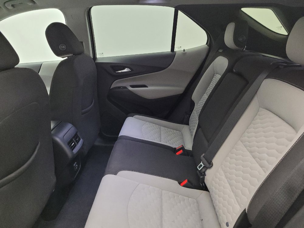 Used 2020 Chevrolet Equinox LT image 18