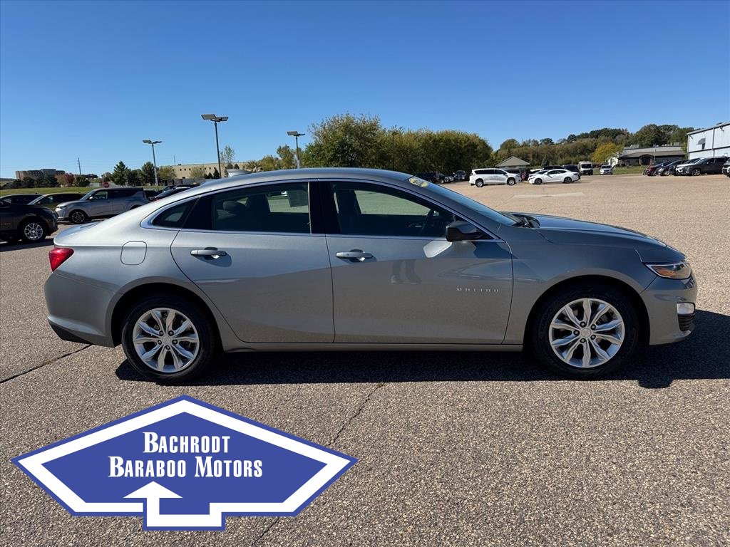 Used 2024 Chevrolet Malibu LT image 2