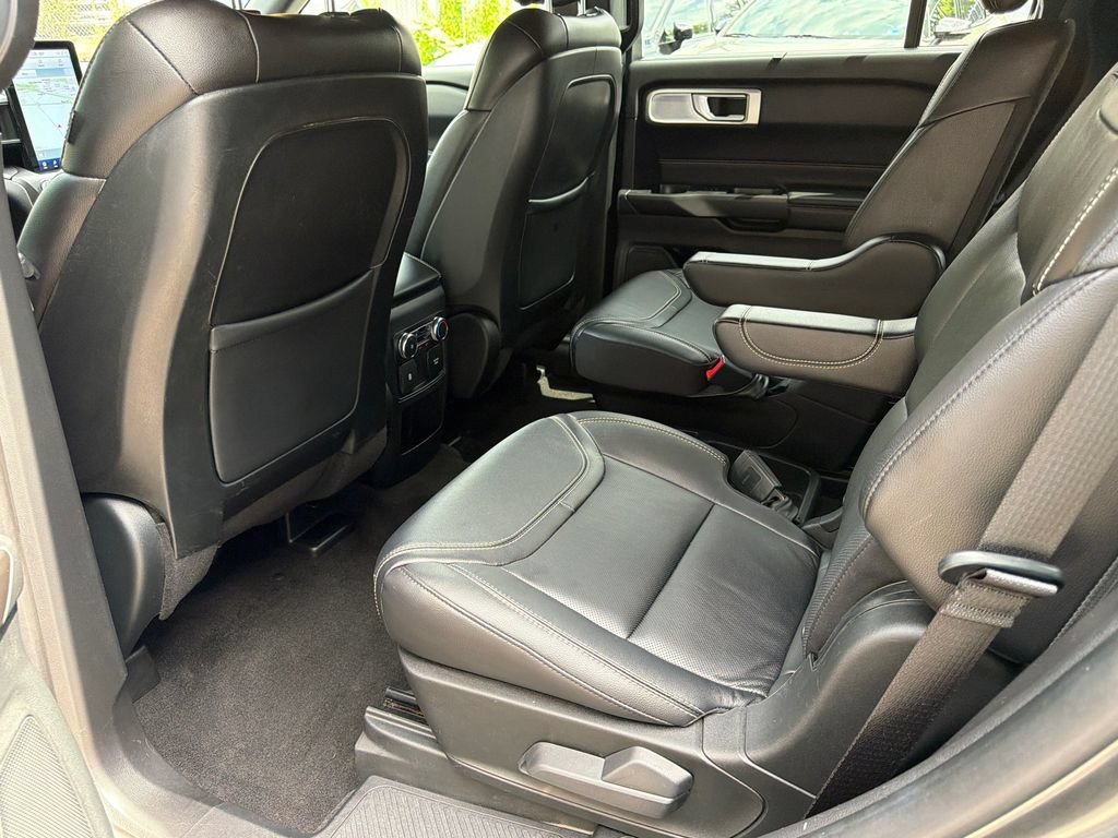 Used 2020 Ford Explorer ST w/ ST Street Pack AWD/4WD image 17
