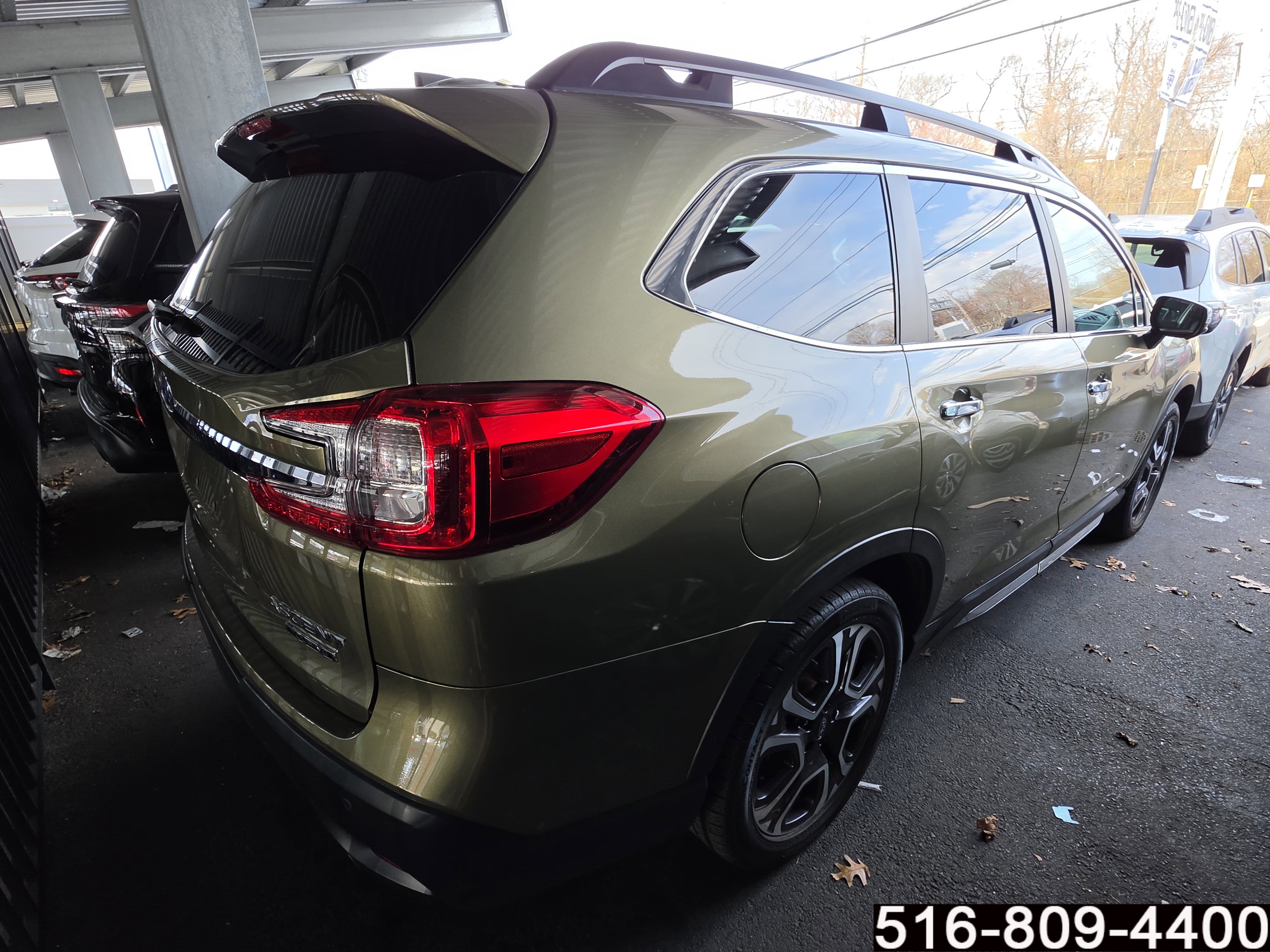 Used 2023 Subaru Ascent Touring image 2