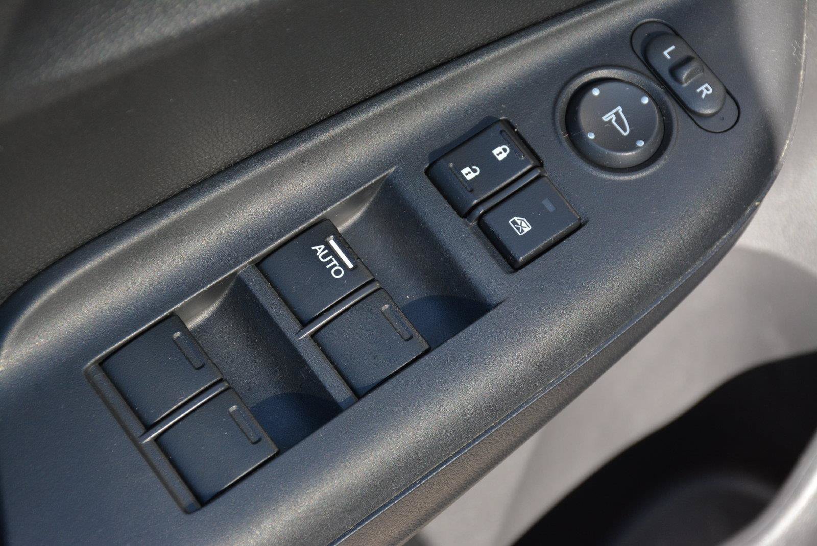 Used 2016 Honda Fit LX image 9