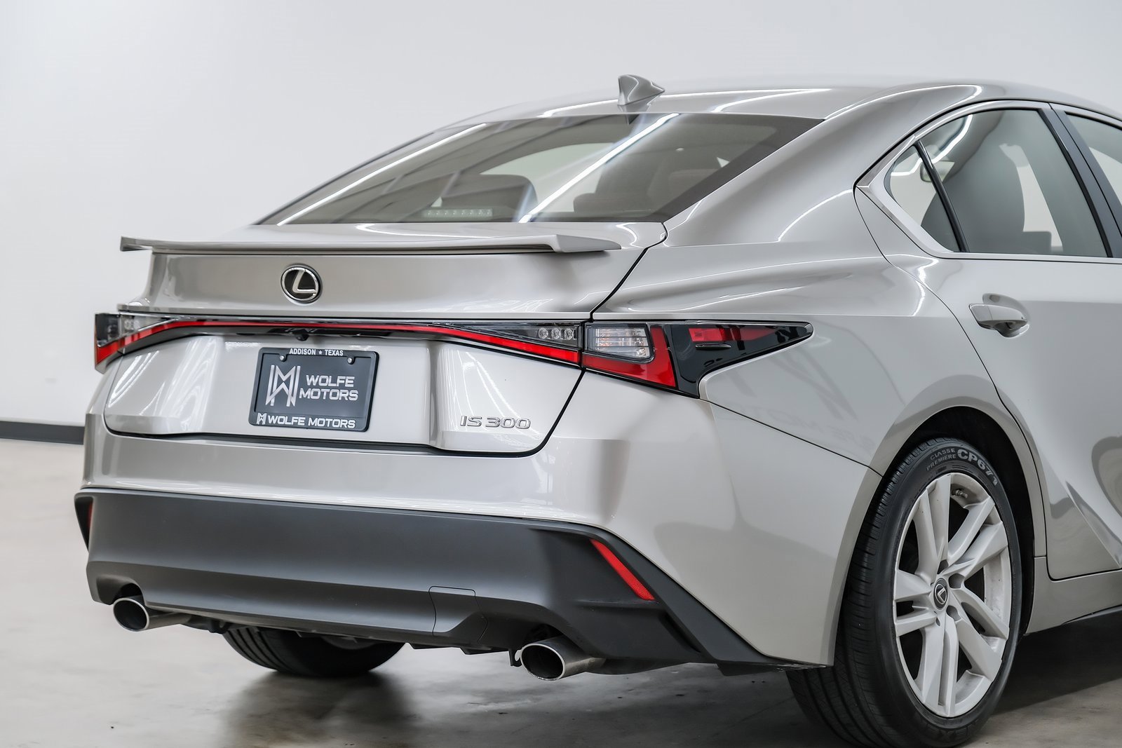 Used 2022 Lexus IS 300 image 10