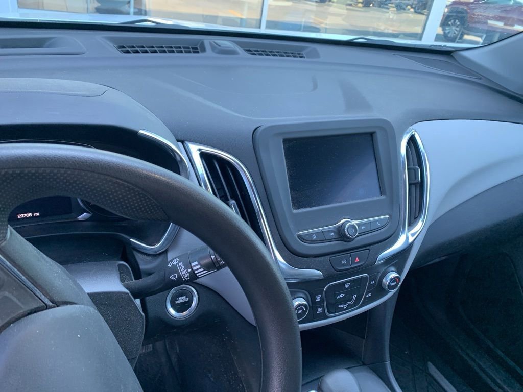 Used 2024 Chevrolet Equinox LS w/ LS Convenience Package AWD/4WD image 9