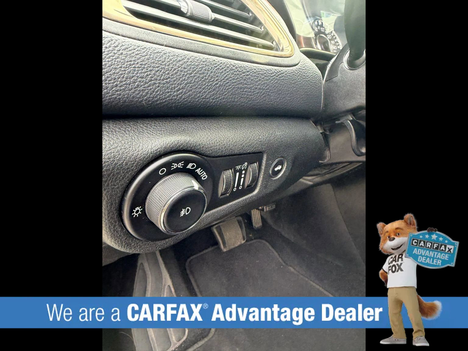 Used 2015 Chrysler 200 C w/ Navigation & Sound Group I image 21