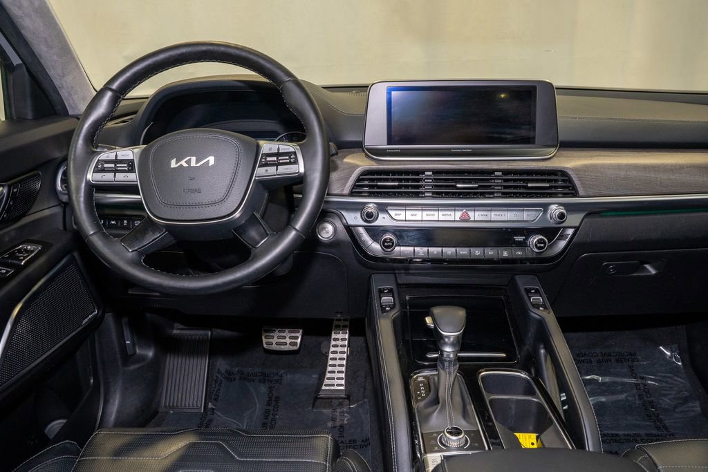Used 2022 Kia Telluride SX w/ SX Prestige Package image 2