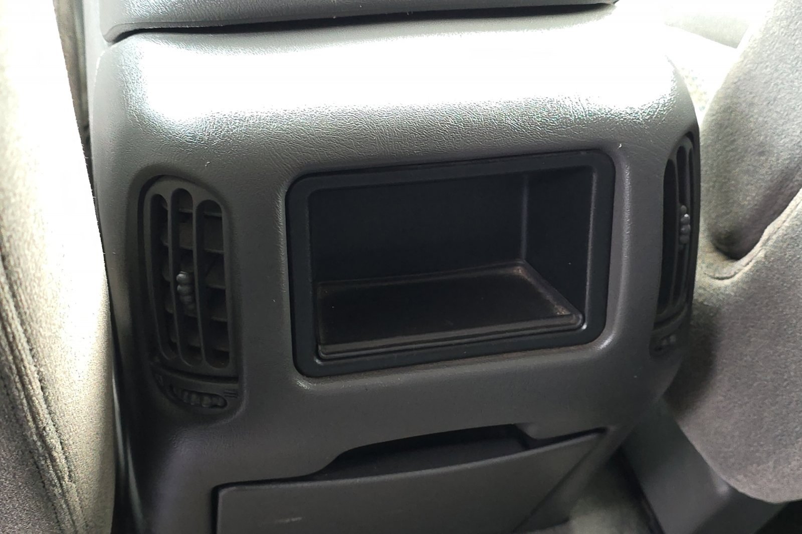 Used 2006 Chevrolet Silverado 2500 LT w/ Heavy-Duty Power Package image 37