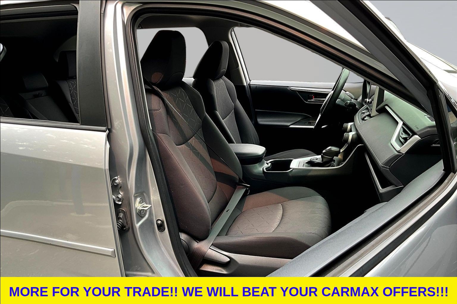 Used 2023 Toyota RAV4 XLE AWD/4WD image 28