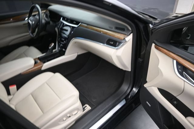 Used 2018 Cadillac XTS Luxury FWD image 9