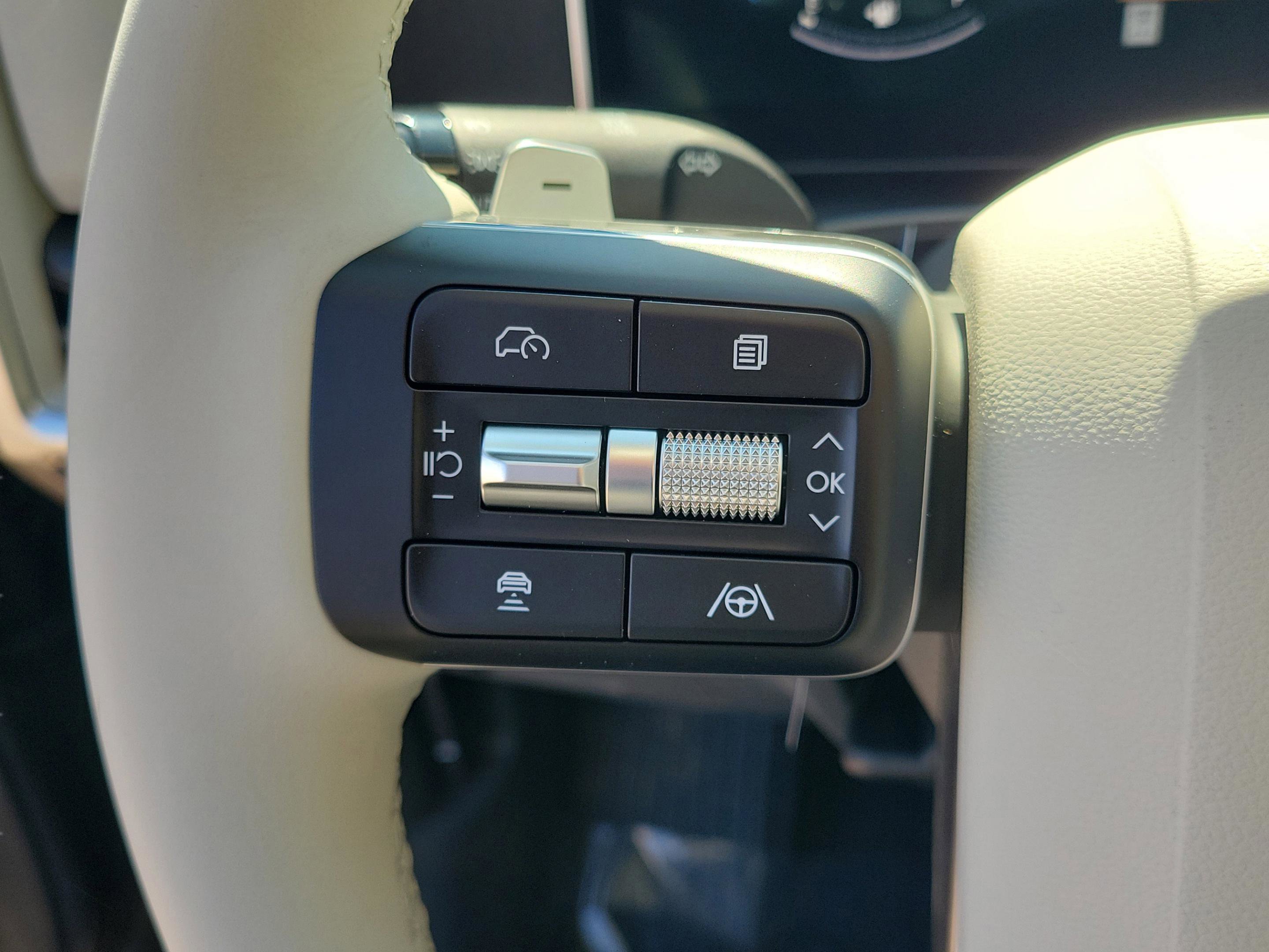 New 2026 Hyundai Santa Fe SE image 27