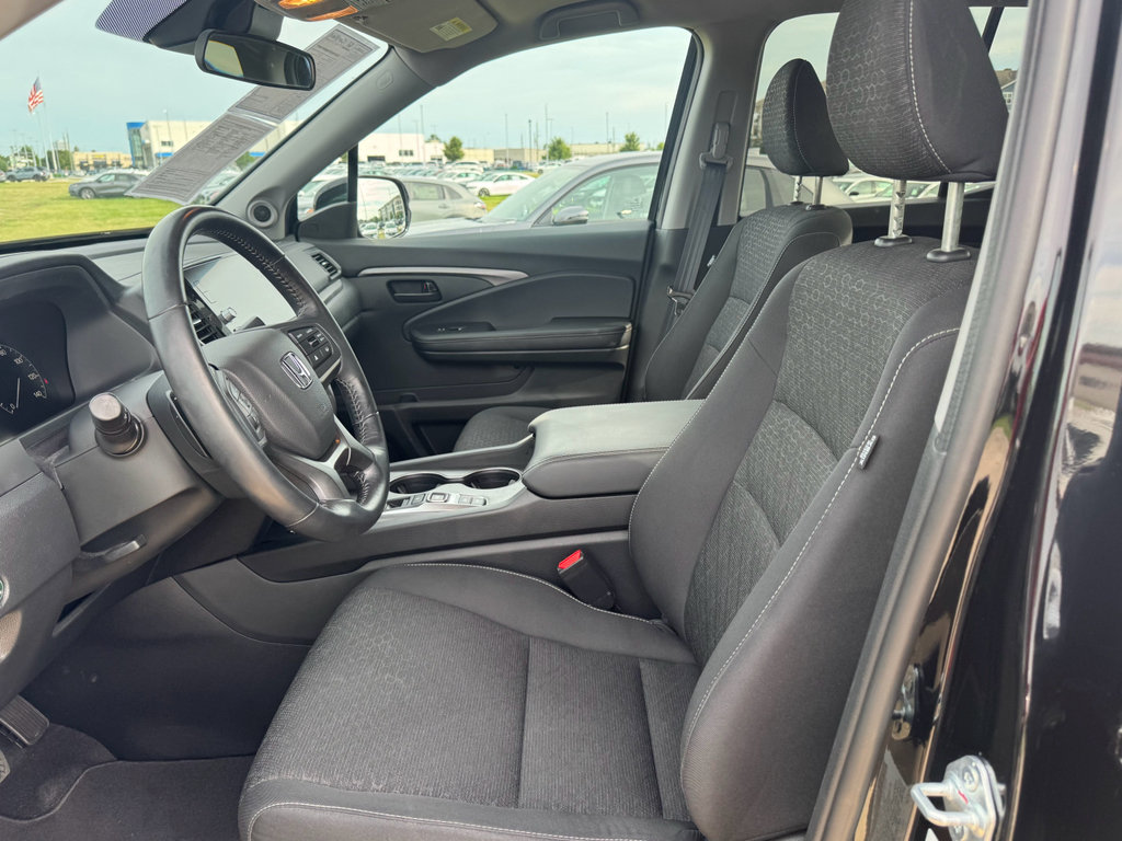 Certified 2025 Honda Ridgeline Sport image 10