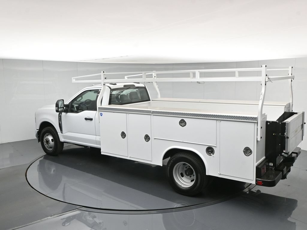 New 2026 Ford F350 XL w/ XL Chrome Package RWD image 46