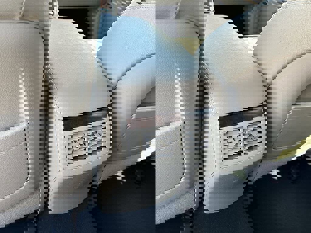 Used 2013 Toyota Venza XLE w/ XLE Premium Pkg image 14