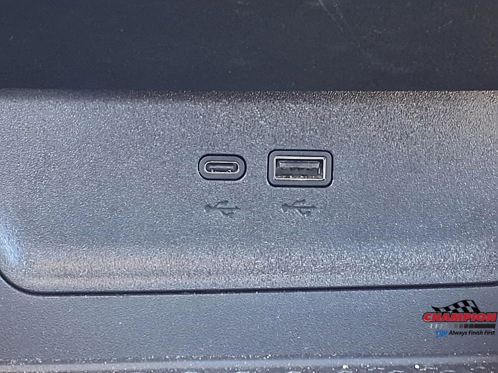 Used 2025 Chevrolet Equinox LT FWD image 27