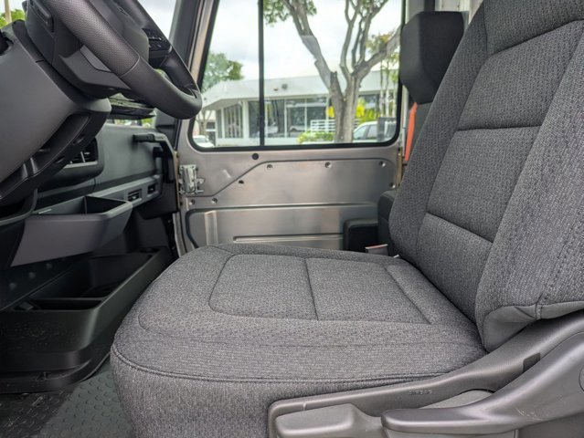 Used 2024 Chevrolet Brightdrop 600 w/ Battery Pack, Max Range AWD/4WD image 15