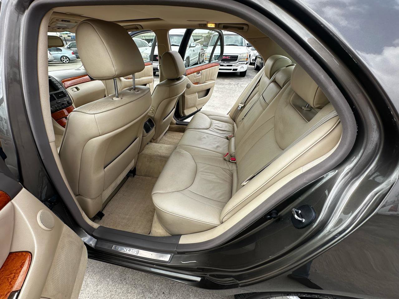 Used 2005 Lexus LS 430 image 39