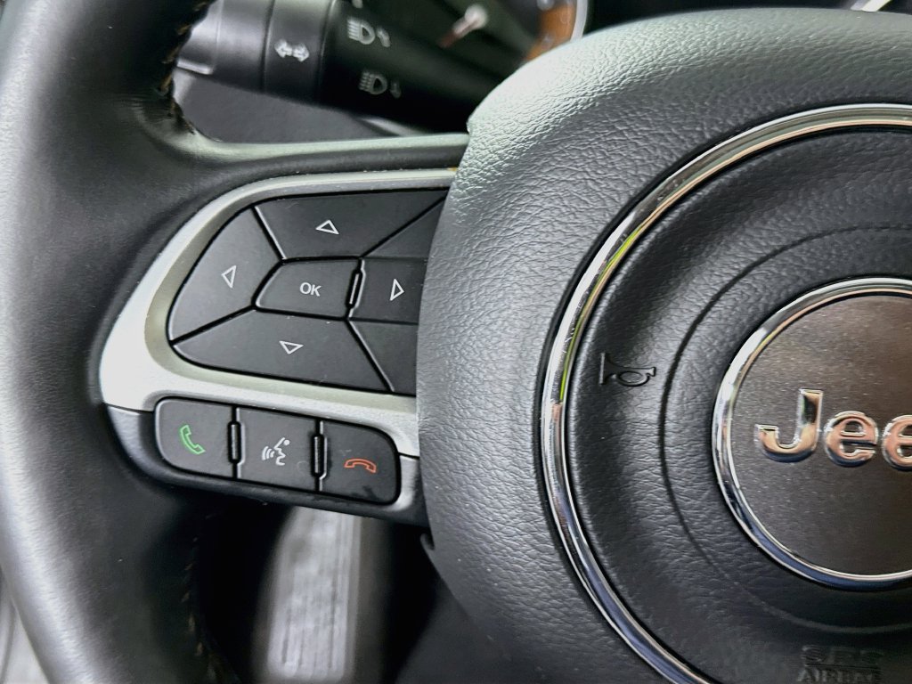Used 2018 Jeep Compass Limited AWD/4WD image 21