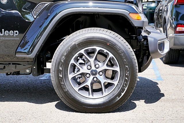 New 2025 Jeep Gladiator Sport S image 8