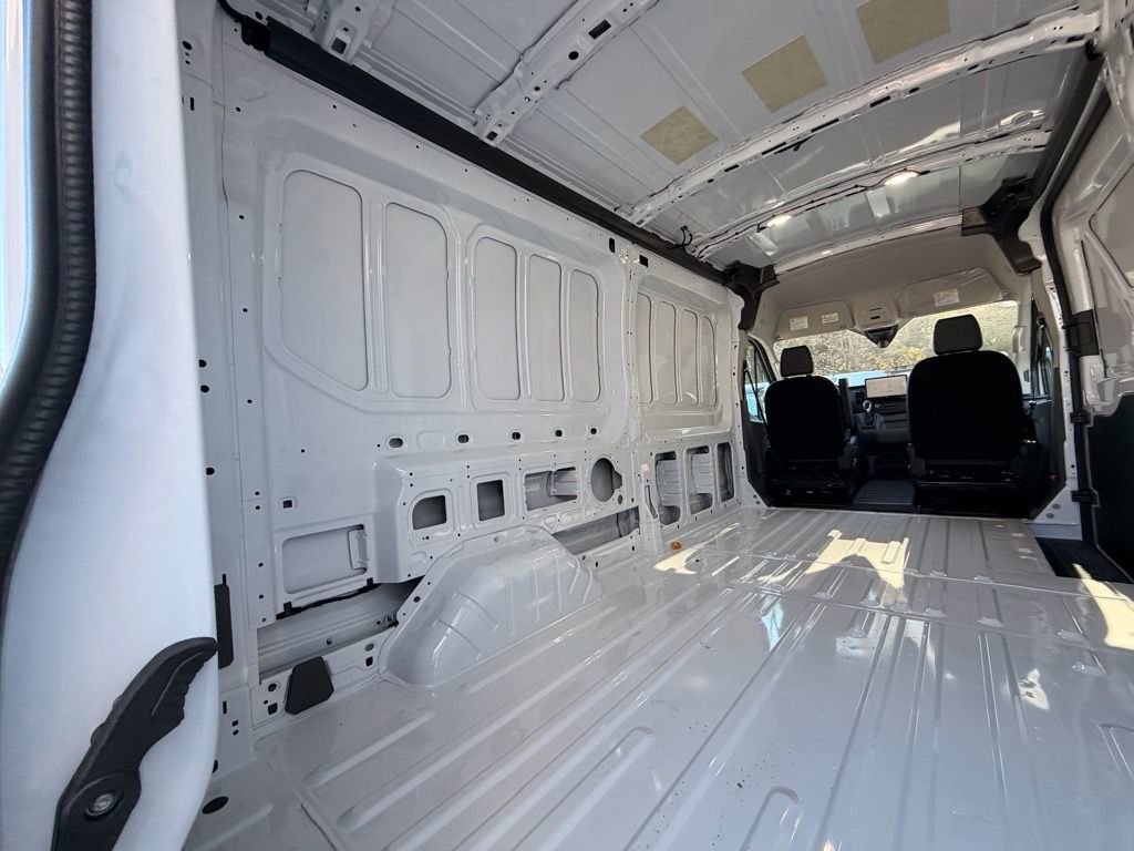 New 2026 Ford Transit 250 148 Medium Roof image 16