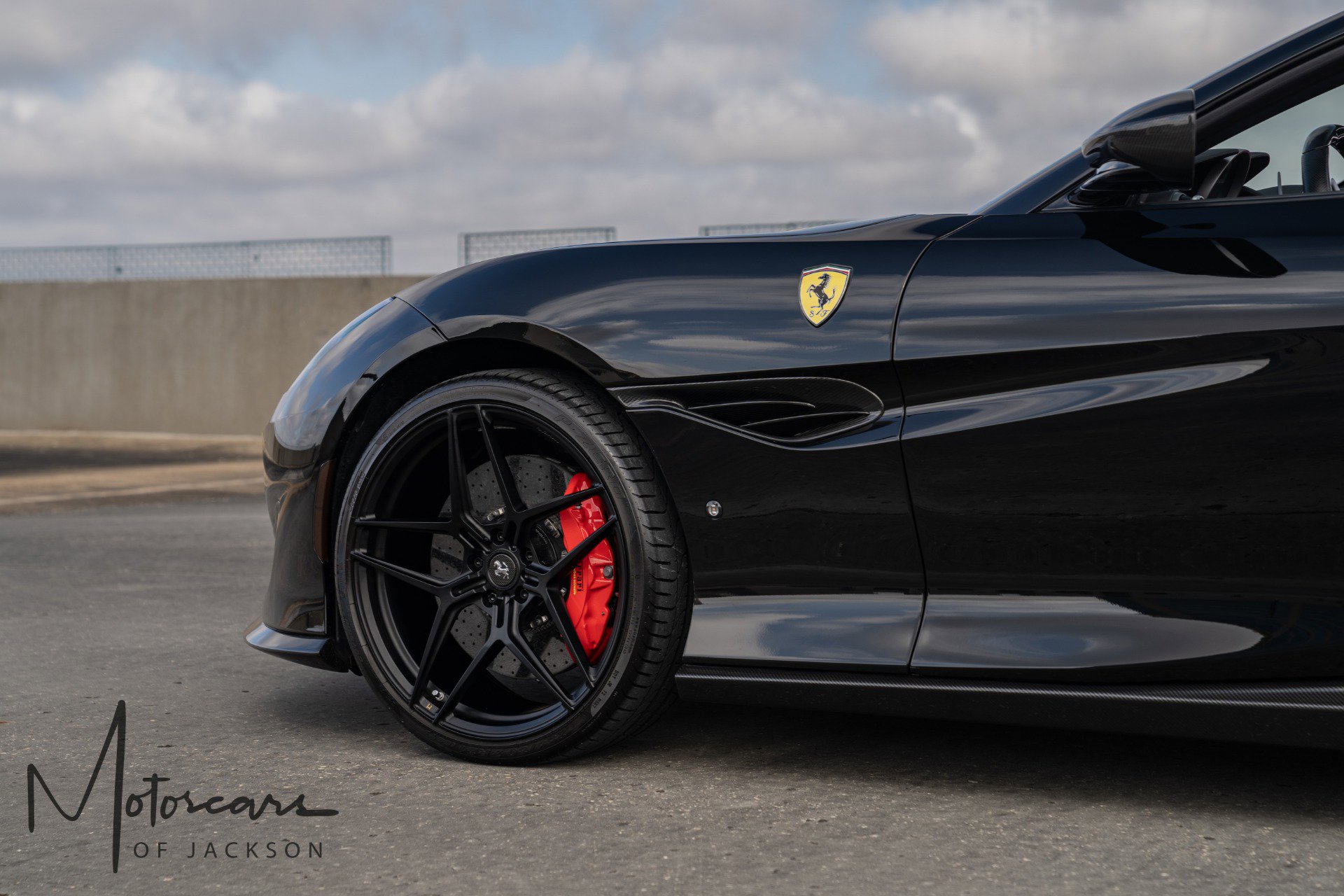 Used 2019 Ferrari Portofino image 30