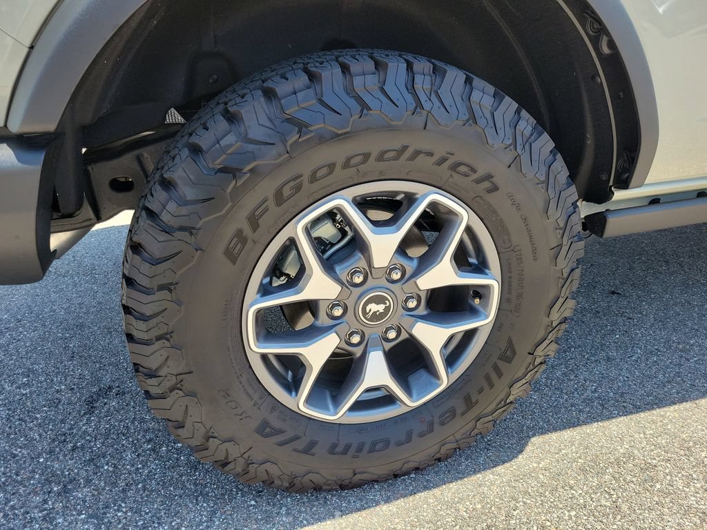 Used 2025 Ford Bronco Badlands AWD/4WD image 6