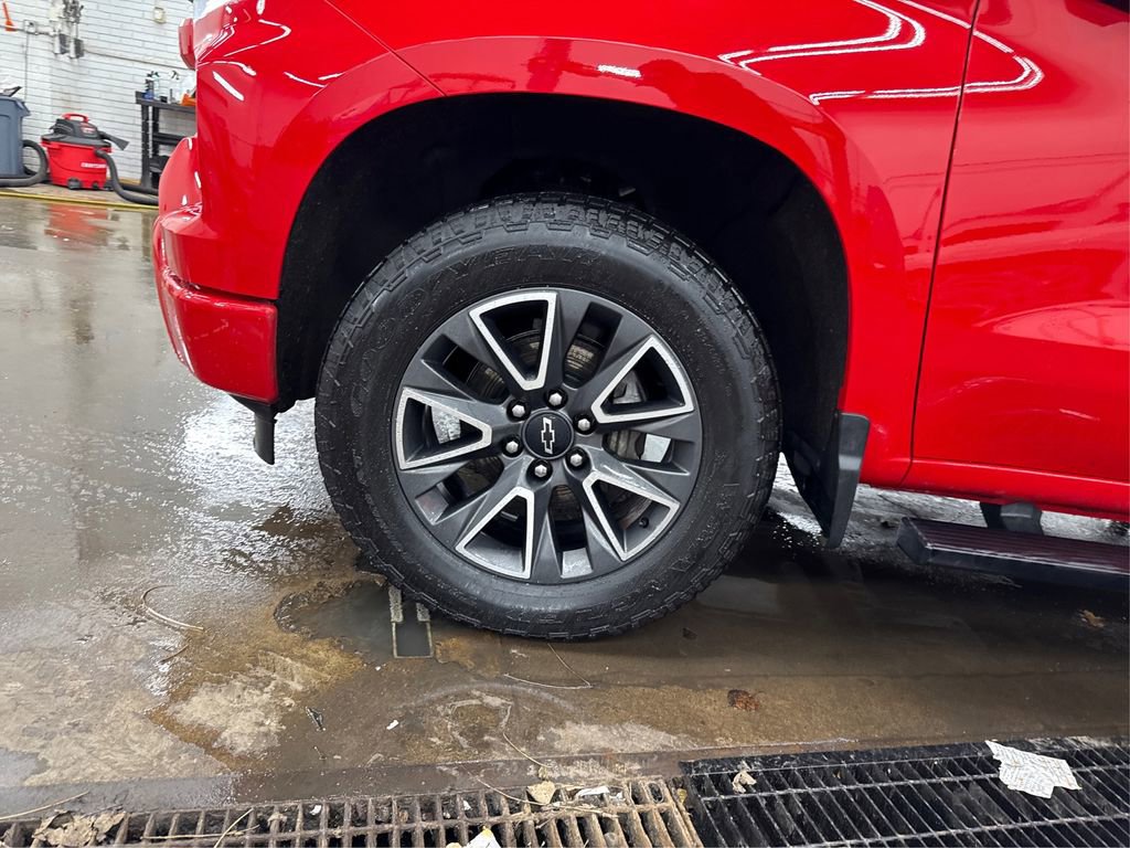 Used 2023 Chevrolet Silverado 1500 RST w/ Z71 Off-Road Package image 11