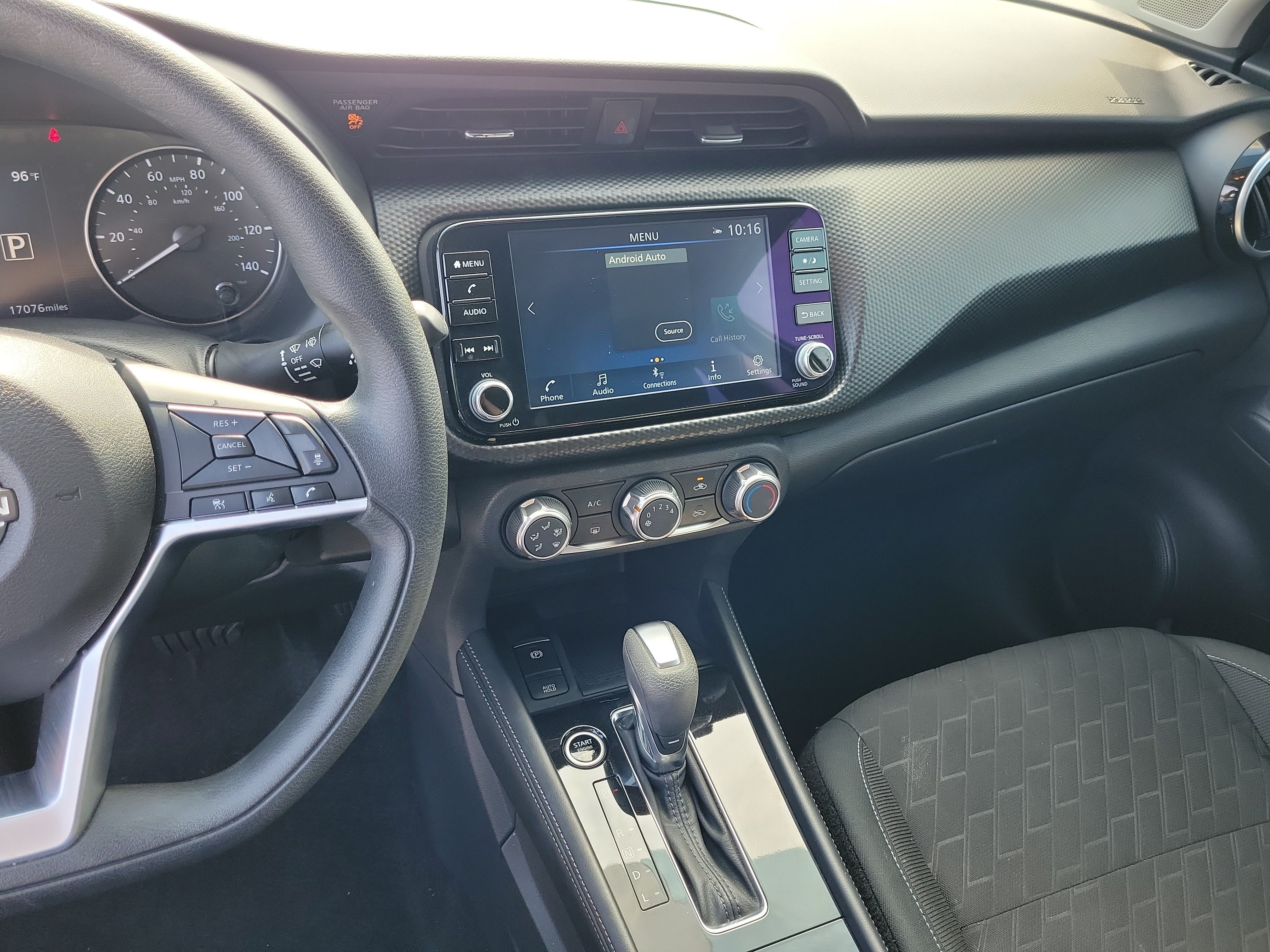 Certified 2024 Nissan Kicks SV FWD image 19