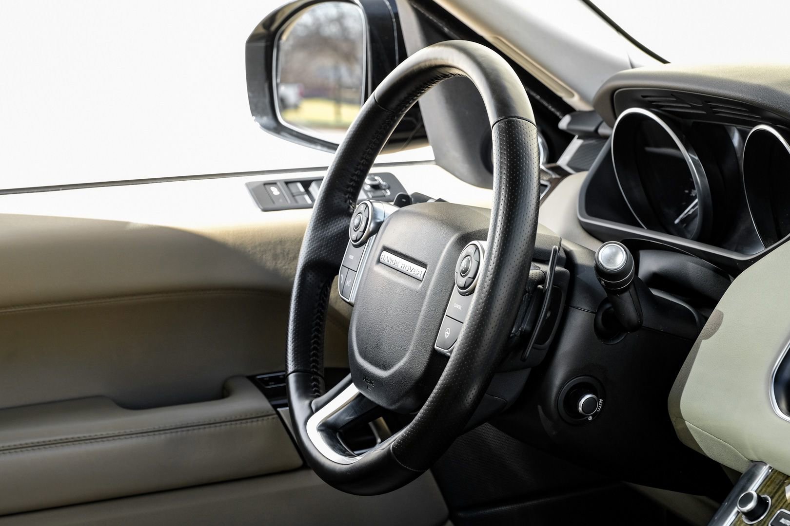 Used 2016 Land Rover Range Rover Sport Supercharged image 13