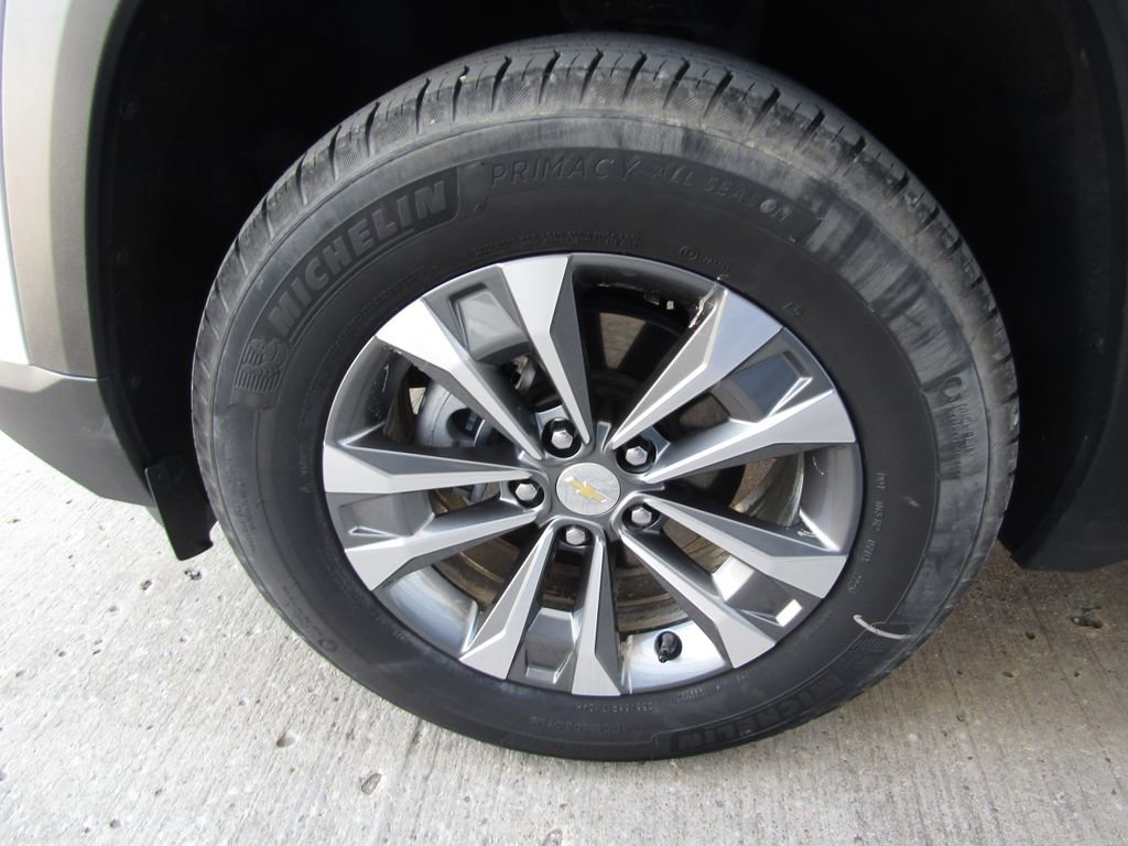 Used 2026 Chevrolet Equinox LT w/ Convenience Package II image 30