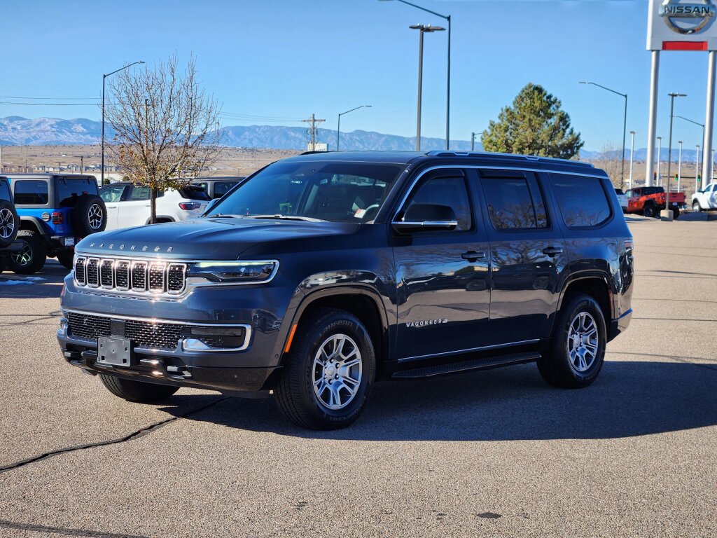 Used 2023 Jeep Wagoneer 4WD w/ Rear Seat Video Group 1 image 5