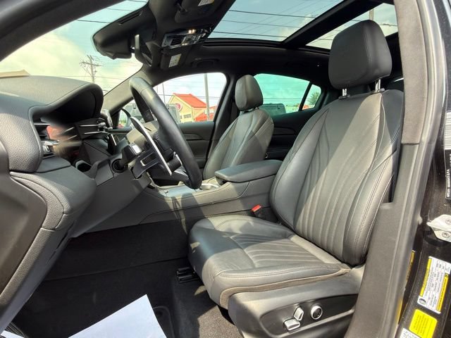 Used 2023 Maserati Grecale Modena AWD/4WD image 12