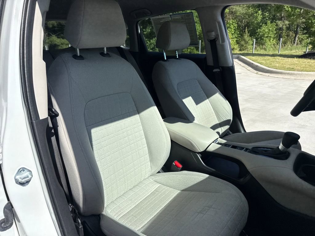 Certified 2025 Honda HR-V LX image 30