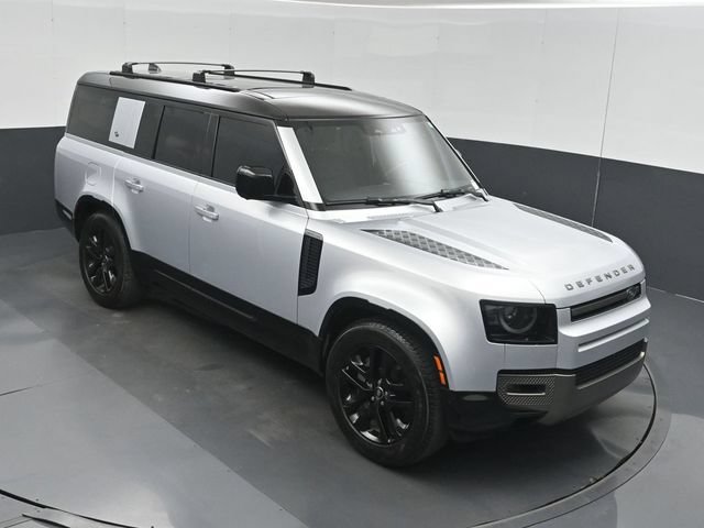 Used 2024 Land Rover Defender 130 X-Dynamic SE AWD/4WD image 44