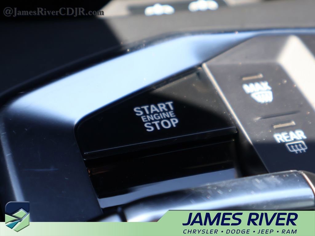 Used 2025 BMW 228i xDrive image 32