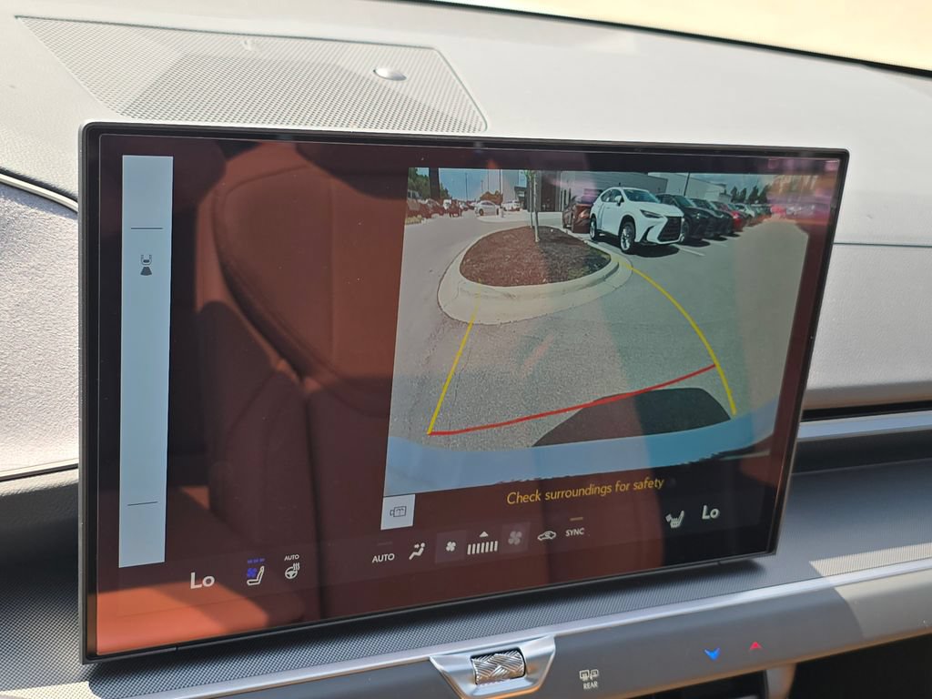 New 2026 Lexus ES 500e AWD/4WD image 13