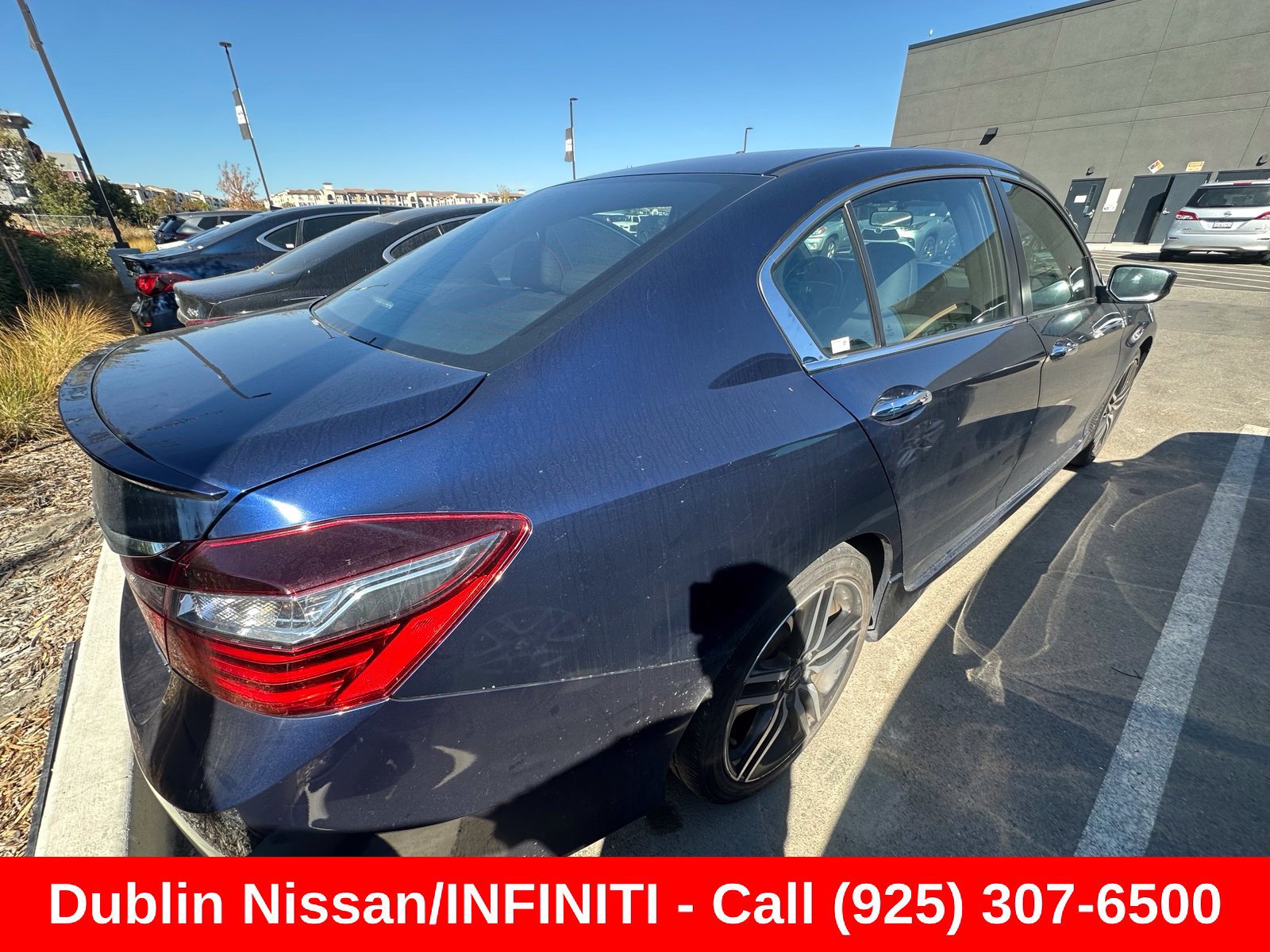 Used 2017 Honda Accord Sport Special Edition image 4