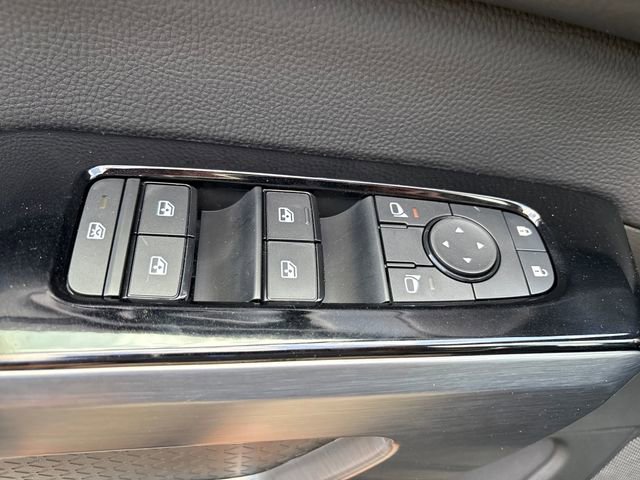 New 2026 Nissan Pathfinder SL w/ SL Premium Package AWD/4WD image 7