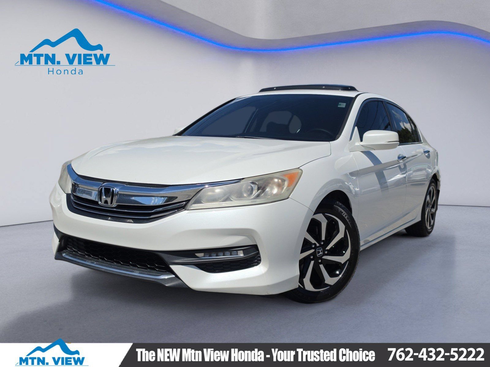 Used 2016 Honda Accord EX image 1