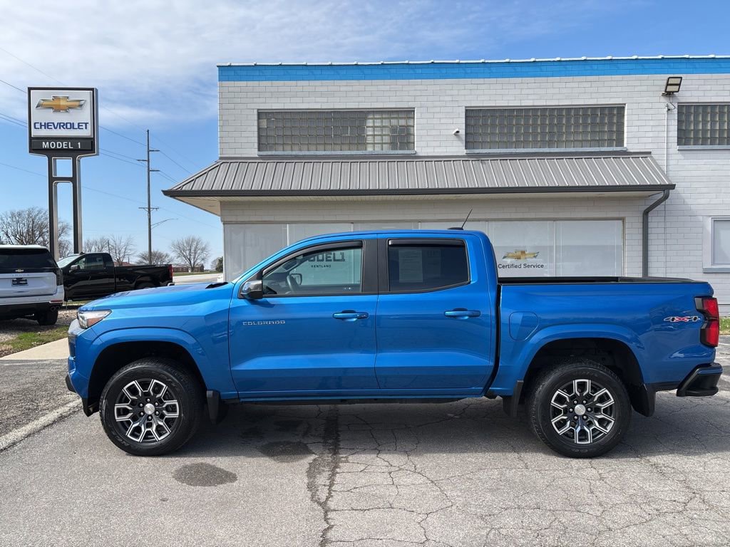 Used 2023 Chevrolet Colorado LT w/ LT Convenience Package III image 6