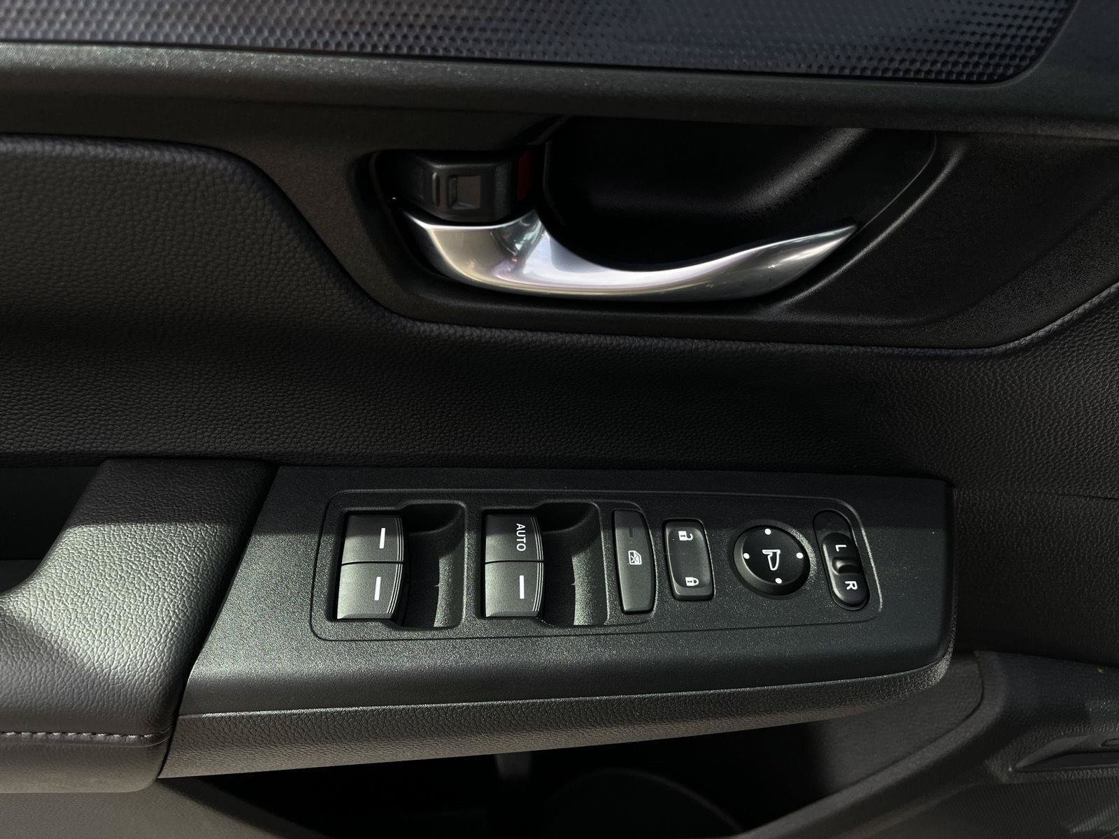 Certified 2026 Honda CR-V LX image 15