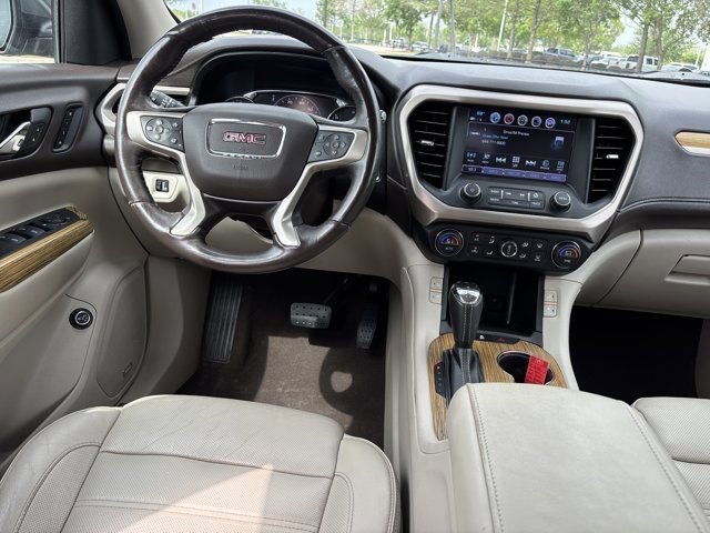 Used 2017 GMC Acadia Denali image 19