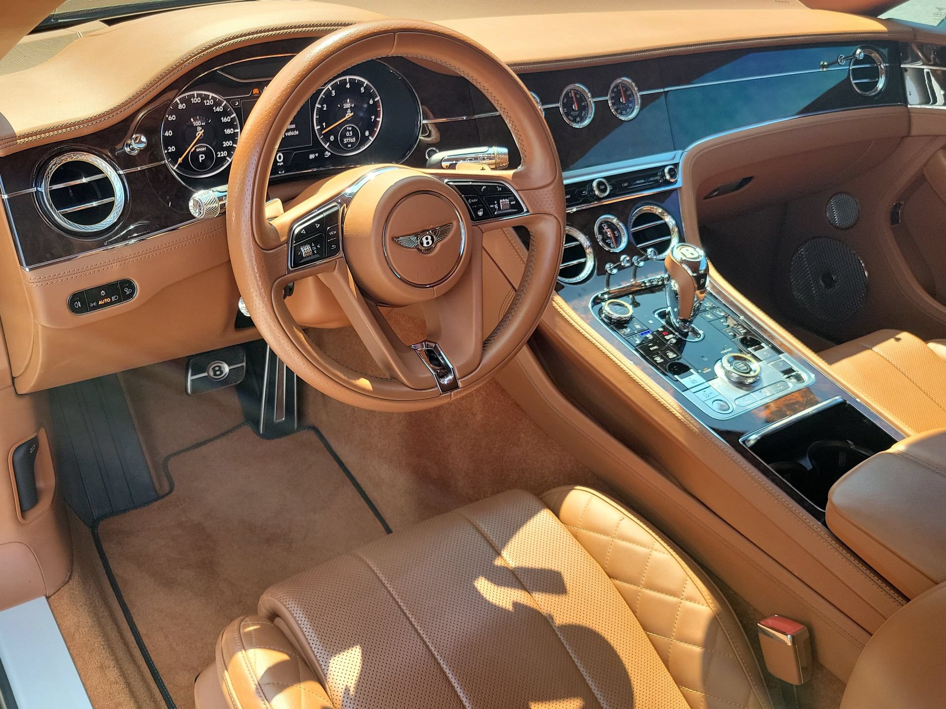 Certified 2020 Bentley Continental GT AWD/4WD image 22