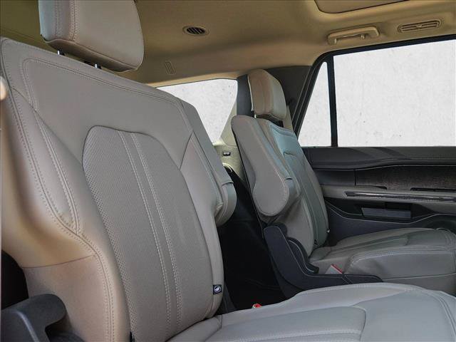 Used 2021 Ford Expedition Limited RWD image 21