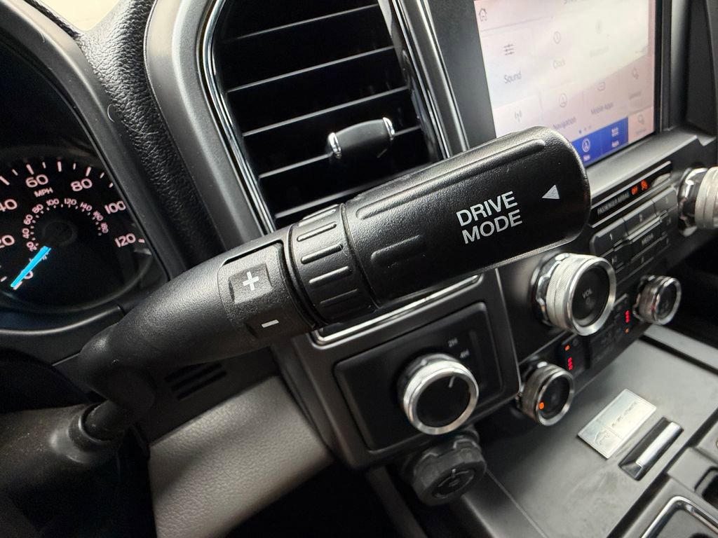 Used 2020 Ford F150 XLT w/ Equipment Group 302A Luxury AWD/4WD image 26