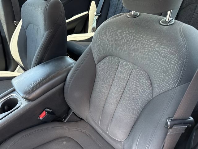 Used 2015 Chrysler 200 Limited FWD image 11