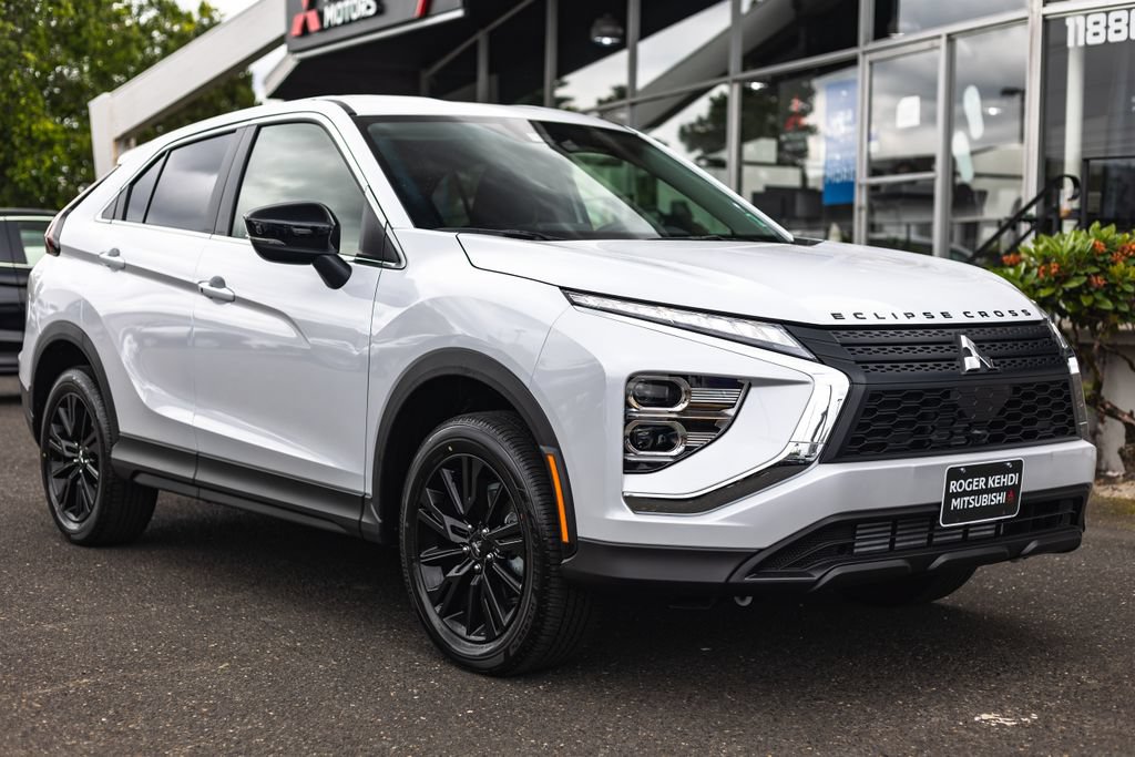 New 2026 Mitsubishi Eclipse Cross LE AWD/4WD image 6