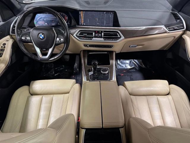Used 2022 BMW X5 xDrive40i w/ Parking Assistance Package AWD/4WD image 12
