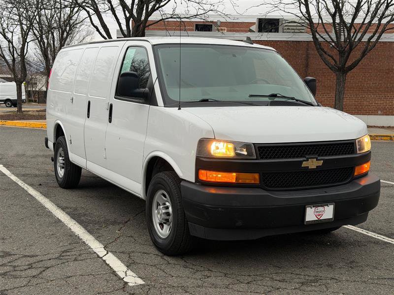 Used 2021 Chevrolet Express 2500 w/ Driver Convenience Package image 4